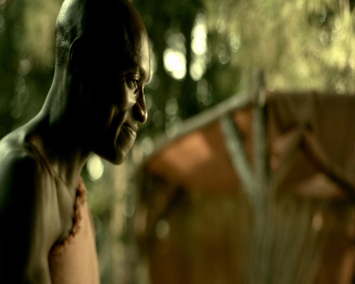 VampireDiaries-dot-nl_VampireDiaries-8x04AnEternityOfMisery0043.jpg