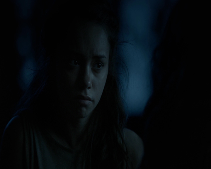 VampireDiaries-dot-nl_VampireDiaries-8x04AnEternityOfMisery0146.jpg