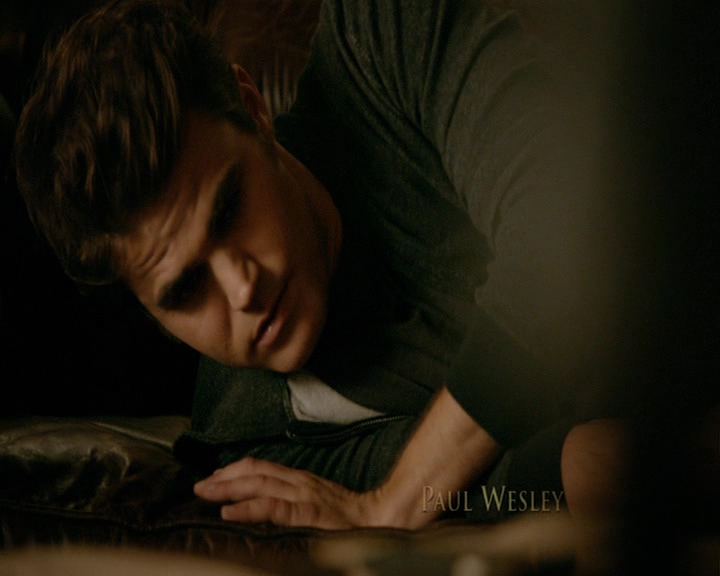 VampireDiaries-dot-nl_VampireDiaries-8x04AnEternityOfMisery0165.jpg