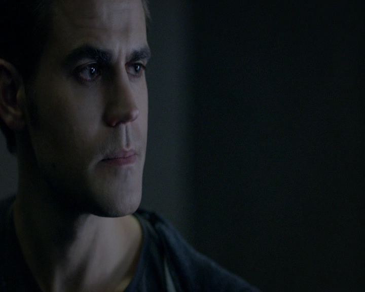 VampireDiaries-dot-nl_VampireDiaries-8x04AnEternityOfMisery1771.jpg