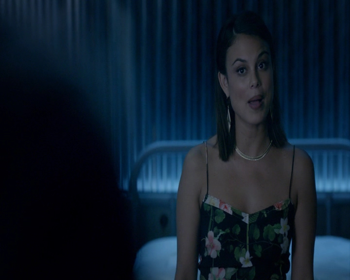 VampireDiaries-dot-nl_VampireDiaries-8x04AnEternityOfMisery1787.jpg