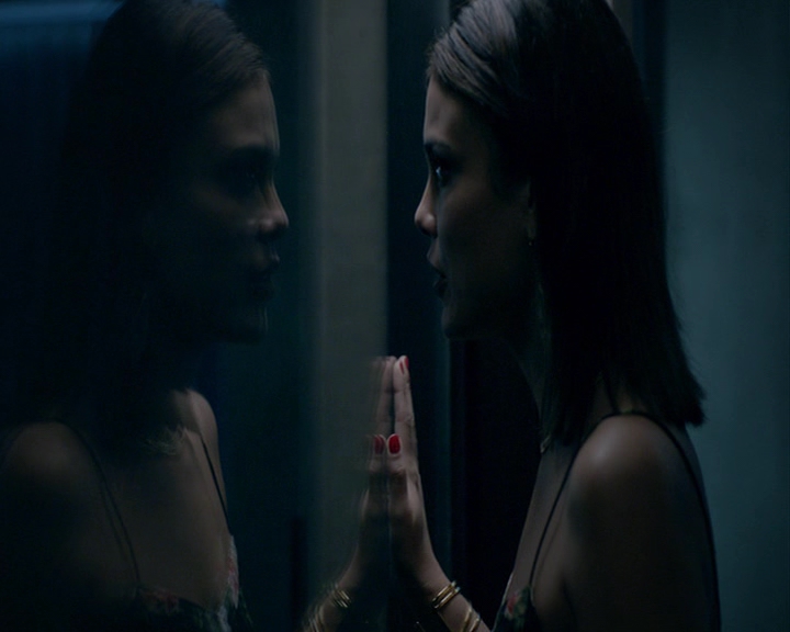 VampireDiaries-dot-nl_VampireDiaries-8x04AnEternityOfMisery1804.jpg