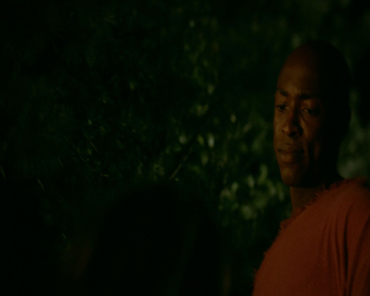 VampireDiaries-dot-nl_VampireDiaries-8x04AnEternityOfMisery1881.jpg