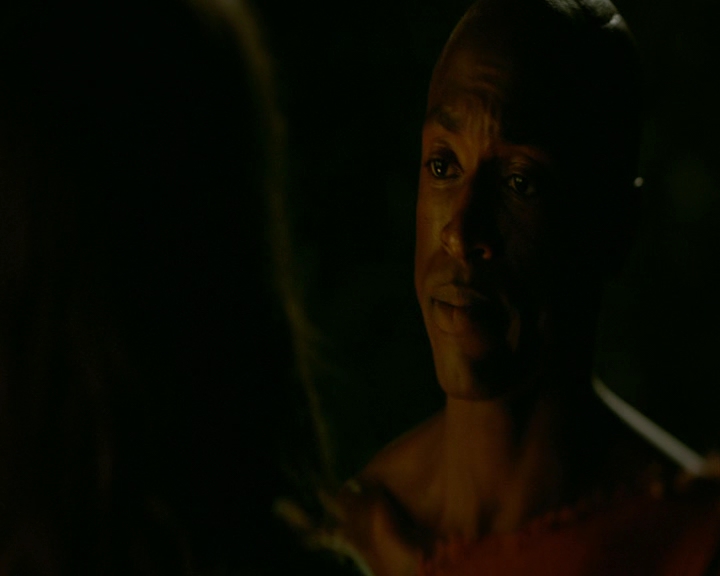 VampireDiaries-dot-nl_VampireDiaries-8x04AnEternityOfMisery1889.jpg