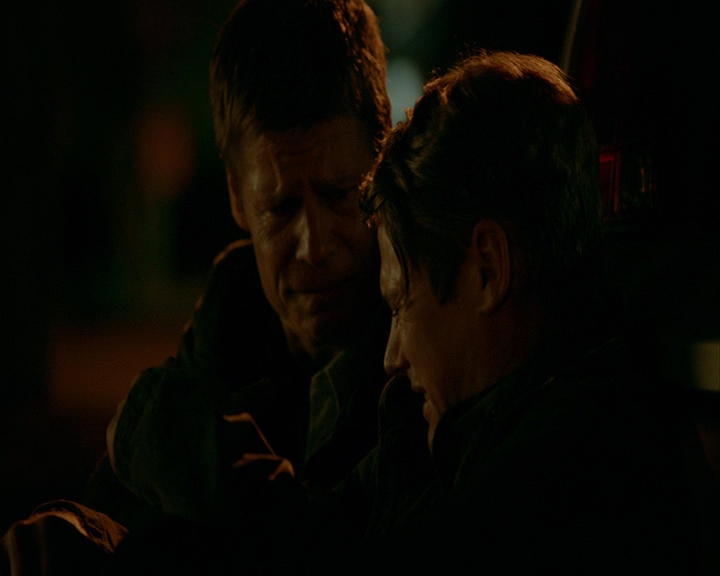 VampireDiaries-dot-nl_VampireDiaries-8x04AnEternityOfMisery2259.jpg