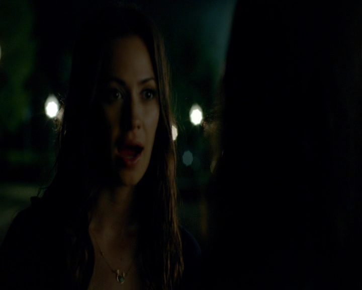 VampireDiaries-dot-nl_VampireDiaries-8x04AnEternityOfMisery2277.jpg