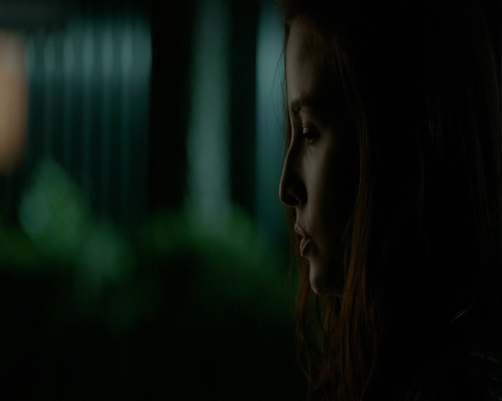 VampireDiaries-dot-nl_VampireDiaries-8x04AnEternityOfMisery2290.jpg