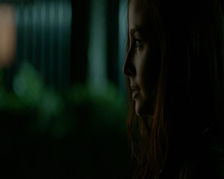 VampireDiaries-dot-nl_VampireDiaries-8x04AnEternityOfMisery2296.jpg