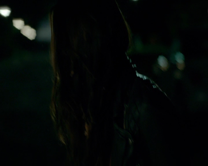 VampireDiaries-dot-nl_VampireDiaries-8x04AnEternityOfMisery2331.jpg