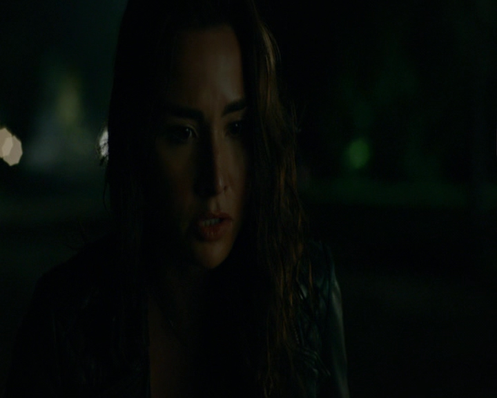 VampireDiaries-dot-nl_VampireDiaries-8x04AnEternityOfMisery2340.jpg