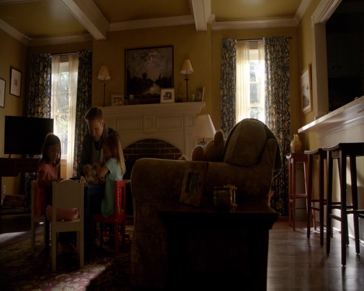 VampireDiaries-dot-nl_VampireDiaries-8x05ComingHomeWasAMistake0047.jpg VampireDiaries-dot-nl_VampireDiaries-8x05ComingHomeWasAMistake0047.jpg