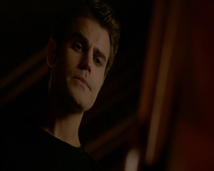 VampireDiaries-dot-nl_VampireDiaries-8x05ComingHomeWasAMistake0082.jpg