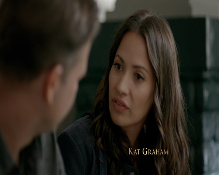 VampireDiaries-dot-nl_VampireDiaries-8x05ComingHomeWasAMistake0112.jpg