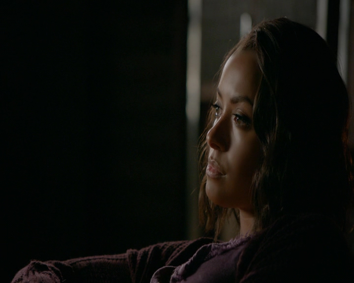 VampireDiaries-dot-nl_VampireDiaries-8x05ComingHomeWasAMistake0268.jpg VampireDiaries-dot-nl_VampireDiaries-8x05ComingHomeWasAMistake0268.jpg