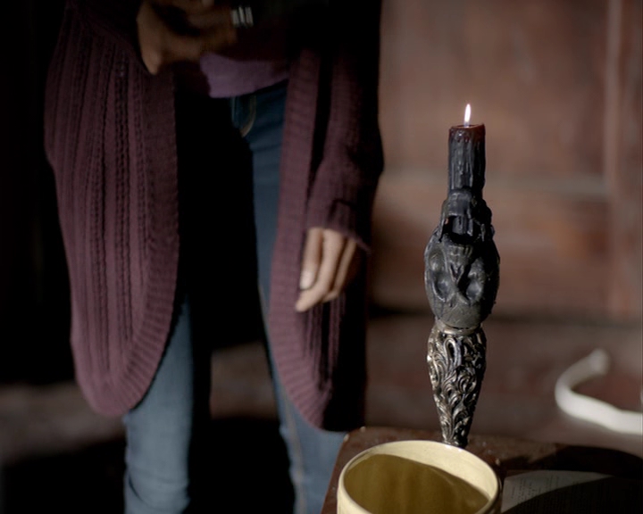 VampireDiaries-dot-nl_VampireDiaries-8x05ComingHomeWasAMistake0326.jpg VampireDiaries-dot-nl_VampireDiaries-8x05ComingHomeWasAMistake0326.jpg