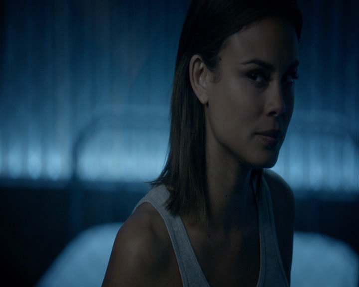 VampireDiaries-dot-nl_VampireDiaries-8x05ComingHomeWasAMistake0392.jpg