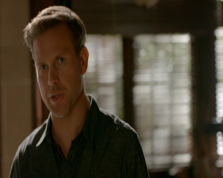 VampireDiaries-dot-nl_VampireDiaries-8x05ComingHomeWasAMistake0454.jpg
