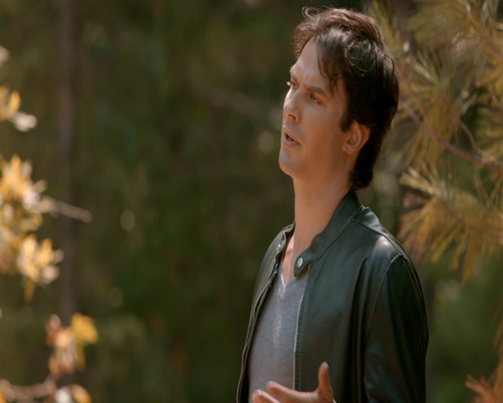 VampireDiaries-dot-nl_VampireDiaries-8x05ComingHomeWasAMistake0489.jpg