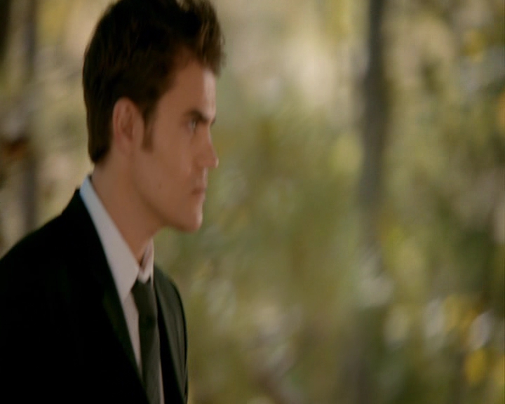 VampireDiaries-dot-nl_VampireDiaries-8x05ComingHomeWasAMistake0492.jpg