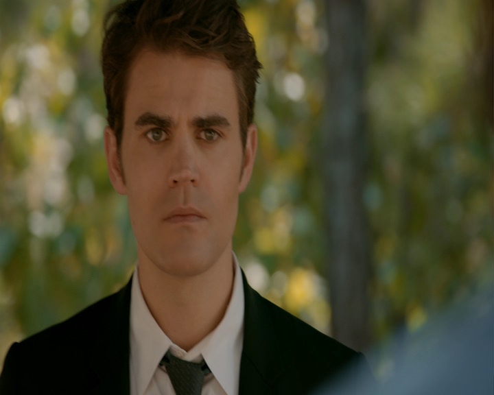 VampireDiaries-dot-nl_VampireDiaries-8x05ComingHomeWasAMistake0505.jpg