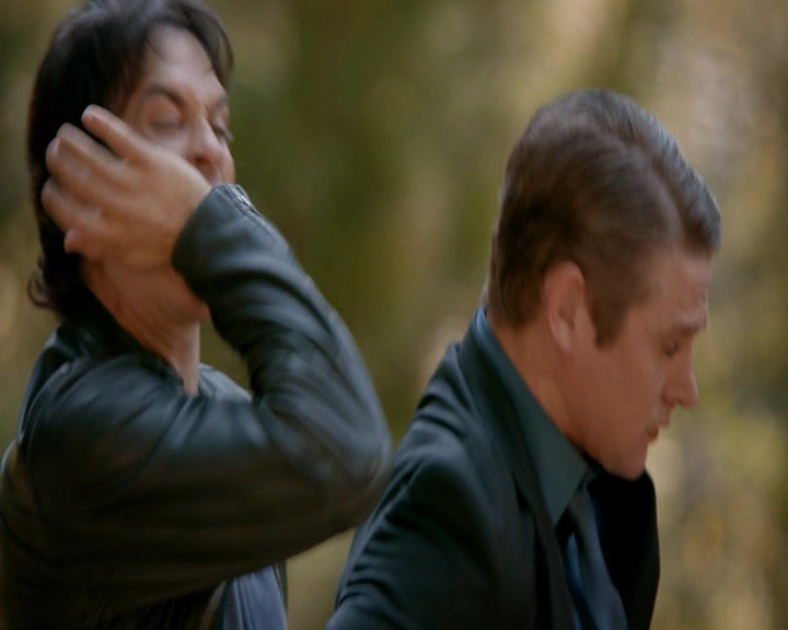 VampireDiaries-dot-nl_VampireDiaries-8x05ComingHomeWasAMistake0537.jpg VampireDiaries-dot-nl_VampireDiaries-8x05ComingHomeWasAMistake0537.jpg
