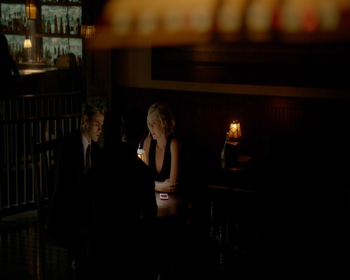 VampireDiaries-dot-nl_VampireDiaries-8x05ComingHomeWasAMistake0740.jpg