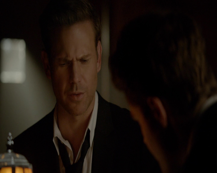 VampireDiaries-dot-nl_VampireDiaries-8x05ComingHomeWasAMistake0747.jpg