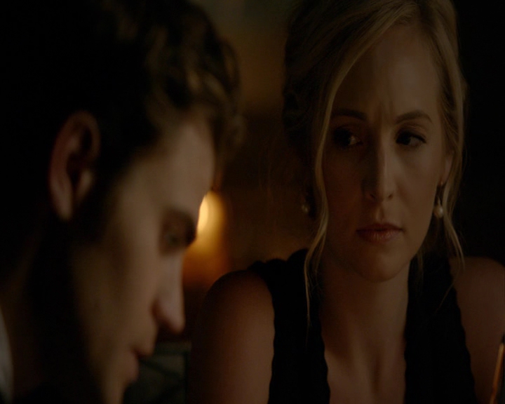 VampireDiaries-dot-nl_VampireDiaries-8x05ComingHomeWasAMistake0764.jpg VampireDiaries-dot-nl_VampireDiaries-8x05ComingHomeWasAMistake0764.jpg