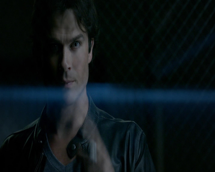 VampireDiaries-dot-nl_VampireDiaries-8x05ComingHomeWasAMistake0794.jpg