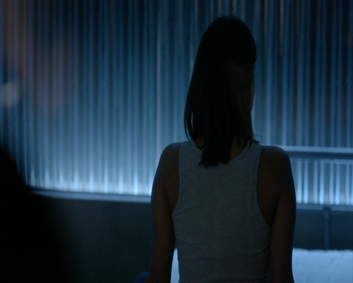 VampireDiaries-dot-nl_VampireDiaries-8x05ComingHomeWasAMistake0796.jpg