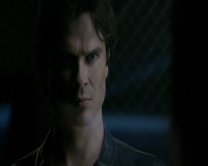 VampireDiaries-dot-nl_VampireDiaries-8x05ComingHomeWasAMistake0861.jpg