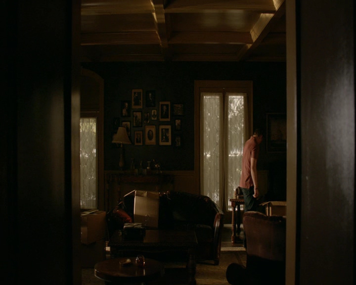 VampireDiaries-dot-nl_VampireDiaries-8x05ComingHomeWasAMistake0937.jpg