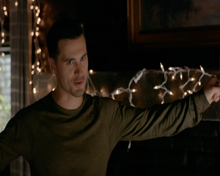 VampireDiaries-dot-nl_VampireDiaries-8x05ComingHomeWasAMistake1230.jpg VampireDiaries-dot-nl_VampireDiaries-8x05ComingHomeWasAMistake1230.jpg