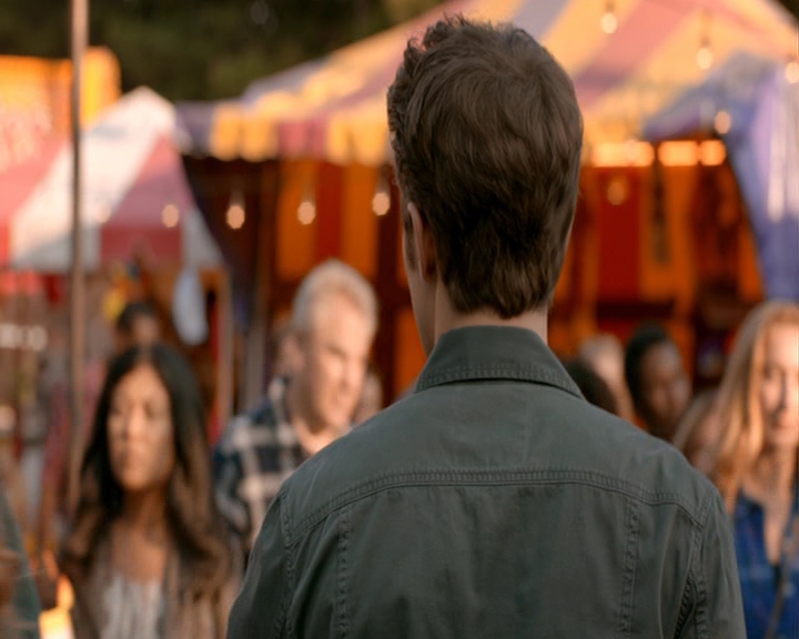 VampireDiaries-dot-nl_VampireDiaries-8x05ComingHomeWasAMistake1338.jpg
