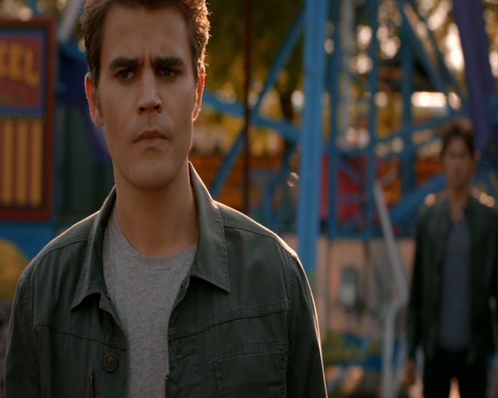 VampireDiaries-dot-nl_VampireDiaries-8x05ComingHomeWasAMistake1348.jpg