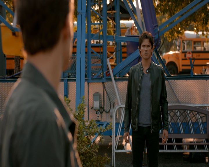 VampireDiaries-dot-nl_VampireDiaries-8x05ComingHomeWasAMistake1351.jpg