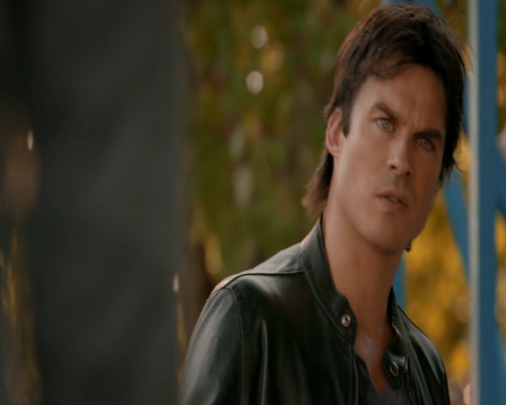 VampireDiaries-dot-nl_VampireDiaries-8x05ComingHomeWasAMistake1376.jpg