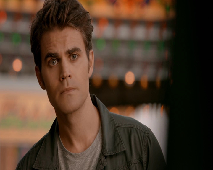 VampireDiaries-dot-nl_VampireDiaries-8x05ComingHomeWasAMistake1395.jpg