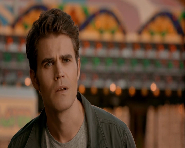 VampireDiaries-dot-nl_VampireDiaries-8x05ComingHomeWasAMistake1417.jpg