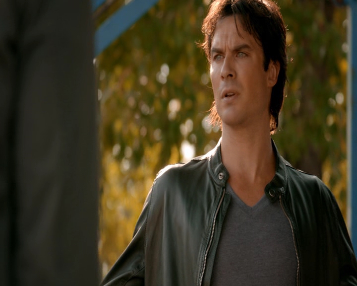 VampireDiaries-dot-nl_VampireDiaries-8x05ComingHomeWasAMistake1447.jpg