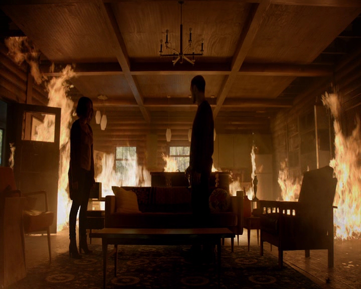 VampireDiaries-dot-nl_VampireDiaries-8x05ComingHomeWasAMistake1500.jpg