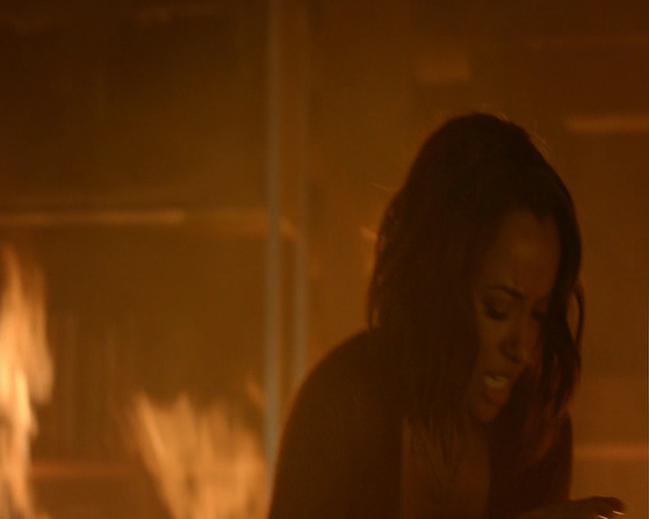 VampireDiaries-dot-nl_VampireDiaries-8x05ComingHomeWasAMistake1737.jpg
