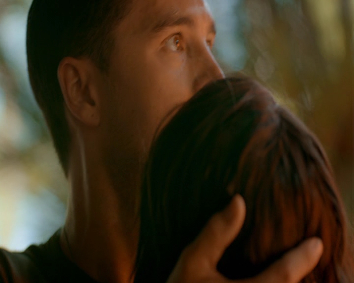 VampireDiaries-dot-nl_VampireDiaries-8x05ComingHomeWasAMistake1756.jpg