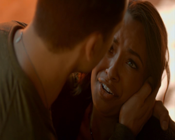 VampireDiaries-dot-nl_VampireDiaries-8x05ComingHomeWasAMistake1764.jpg