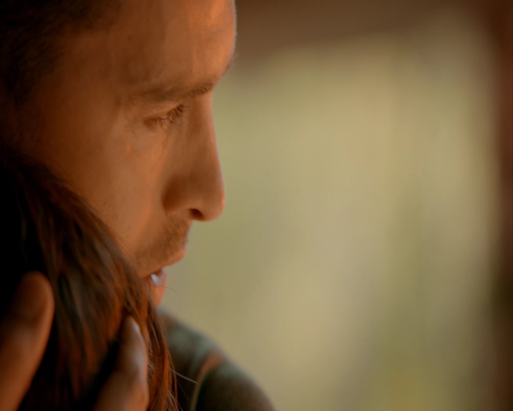 VampireDiaries-dot-nl_VampireDiaries-8x05ComingHomeWasAMistake1786.jpg