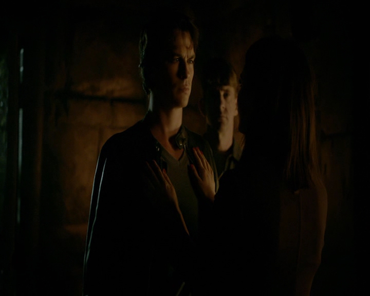 VampireDiaries-dot-nl_VampireDiaries-8x05ComingHomeWasAMistake2267.jpg