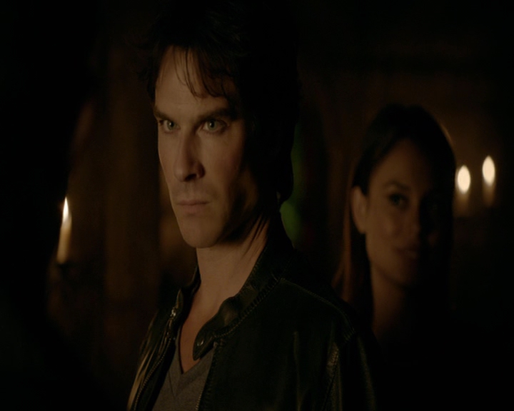 VampireDiaries-dot-nl_VampireDiaries-8x05ComingHomeWasAMistake2271.jpg