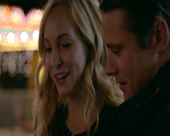 VampireDiaries-dot-nl_VampireDiaries-8x05ComingHomeWasAMistake2308.jpg