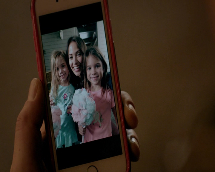 VampireDiaries-dot-nl_VampireDiaries-8x05ComingHomeWasAMistake2313.jpg
