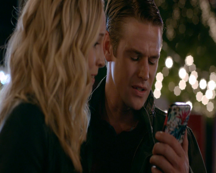 VampireDiaries-dot-nl_VampireDiaries-8x05ComingHomeWasAMistake2314.jpg